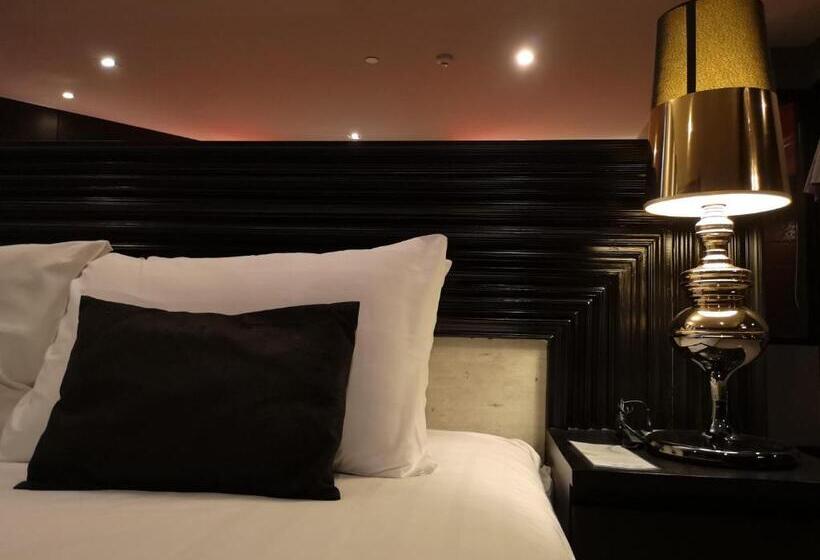 Suite Reial, Tsix5 Quarter