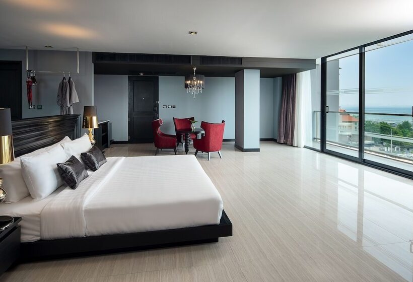 Suite Reial, Tsix5 Quarter