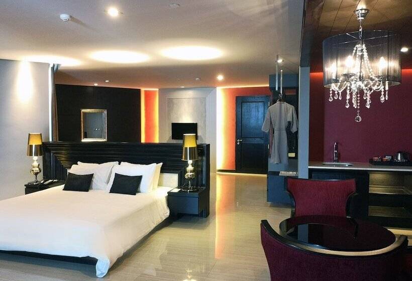 Suite Reial, Tsix5 Quarter