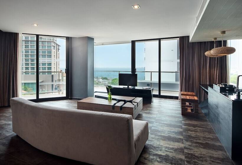 Suite Reial, Tsix5 Quarter