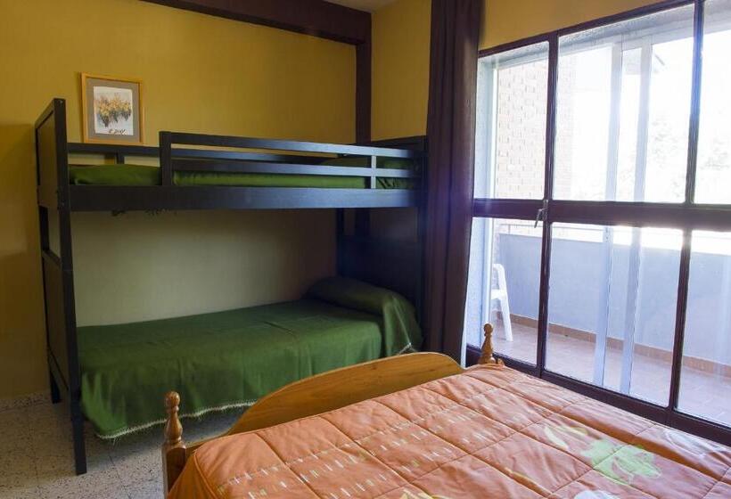 اتاق استاندارد چهار تخته, La Casona Del Pinar Albergue