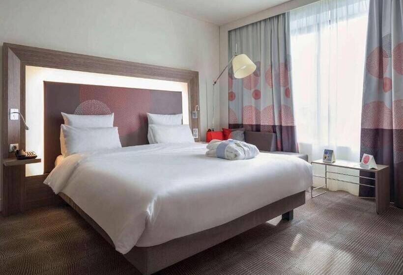 سوئیت جونیور با تخت بزرگ, Novotel Almaty City Center