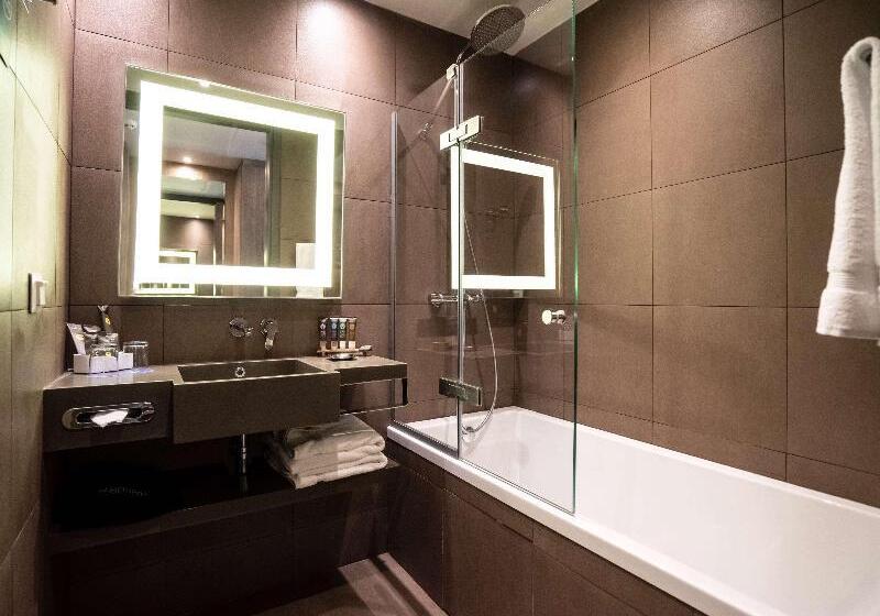 اتاق سوپریور, Novotel Almaty City Center