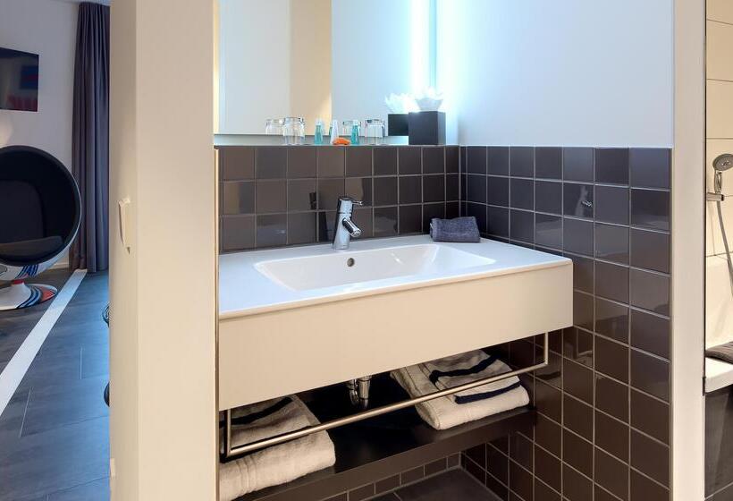 テーマパークスタンダードルーム, V8 Hotel Motorworld Region Stuttgart