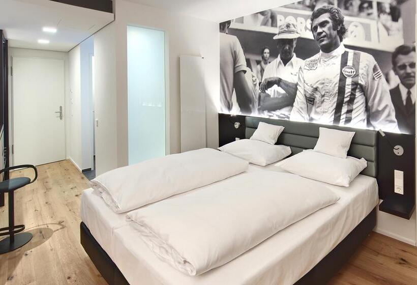 スタンダードルーム, V8 Hotel Motorworld Region Stuttgart