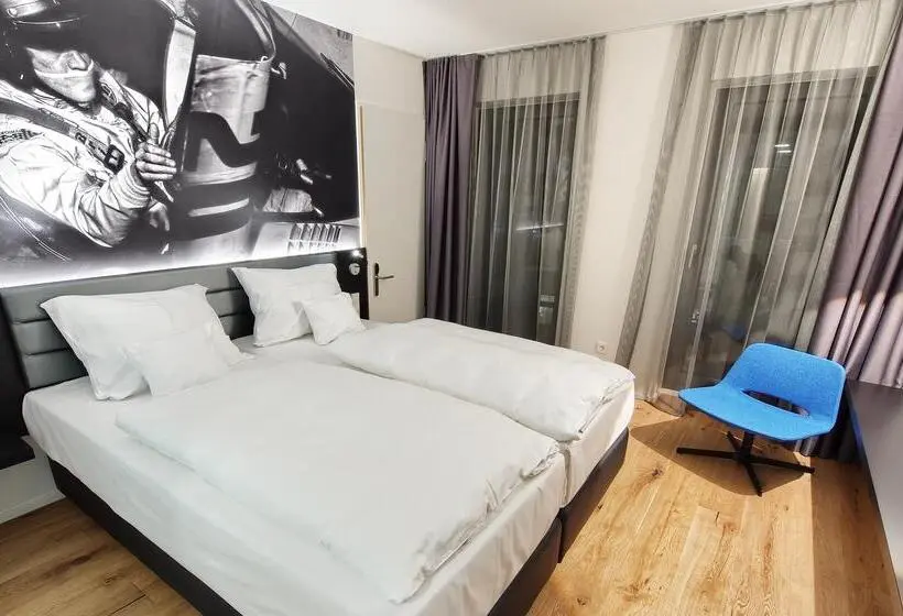 スタンダードルーム, V8 Hotel Motorworld Region Stuttgart