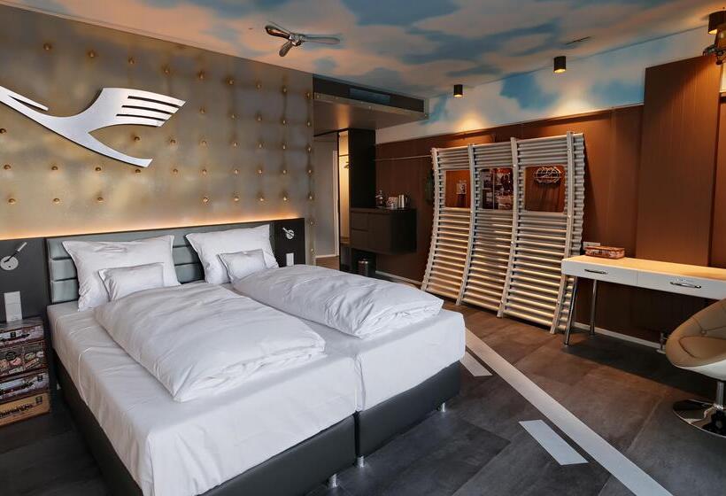 テーマパークスタンダードルーム, V8 Hotel Motorworld Region Stuttgart