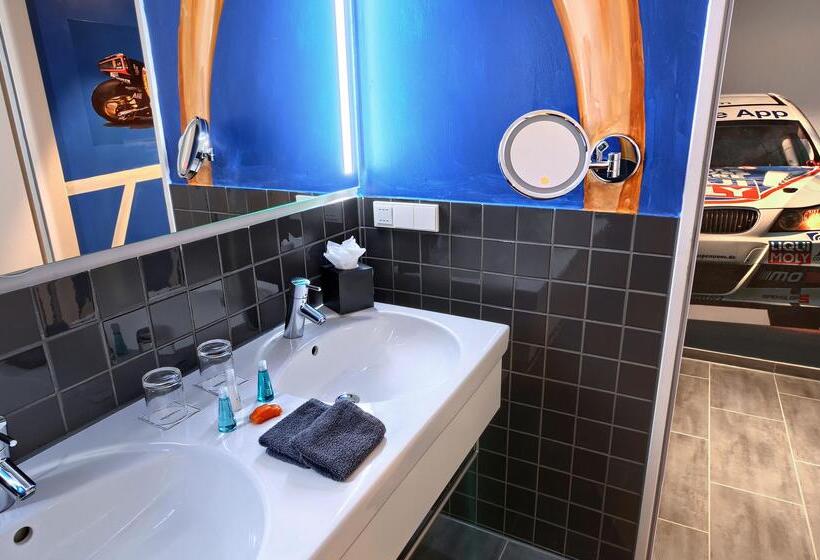 テーマパークスタンダードルーム, V8 Hotel Motorworld Region Stuttgart