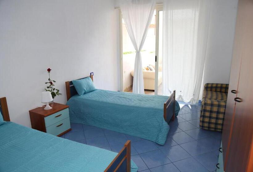 Четырехместный Номер Стандарт, Un Tuffo Alla Scala Dei Turchi