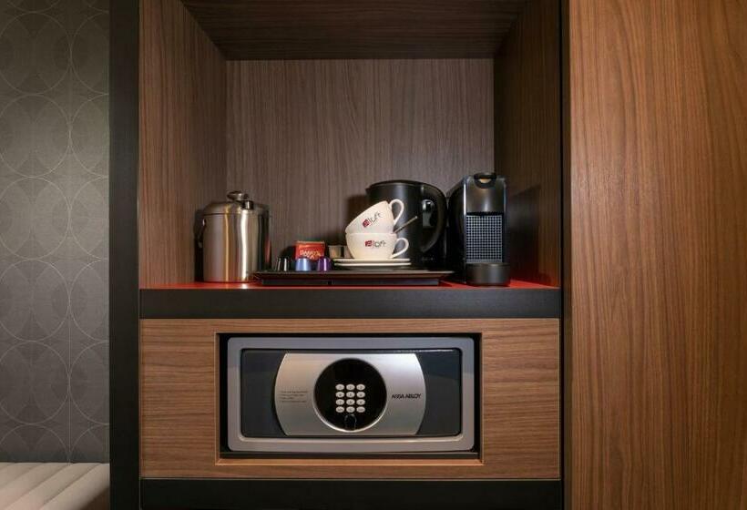 带双人床的标准工作室, Aloft Dublin City