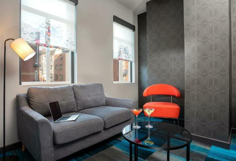 带大床的标准工作室, Aloft Dublin City