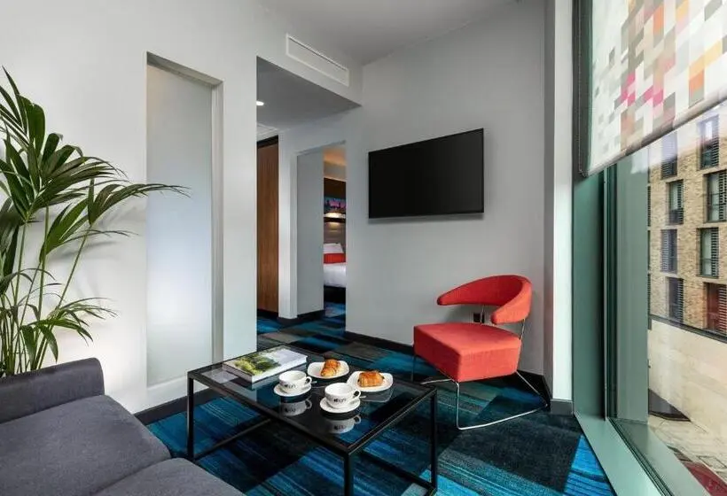 سوییت, Aloft Dublin City