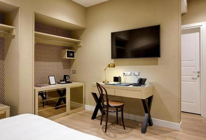 اتاق لوکس سه تخته, Caruso Place Boutique & Wellness Suites