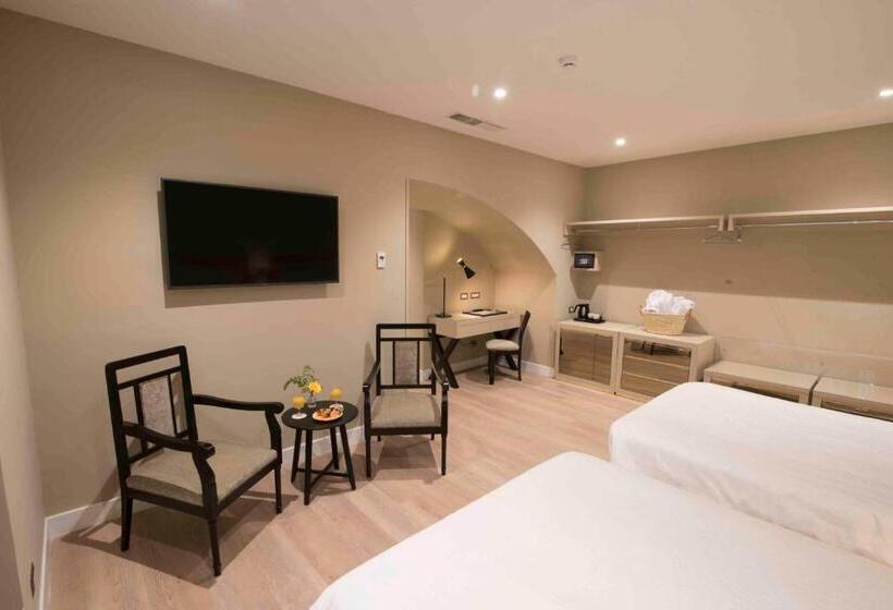 سوئیت با وان آب گرم, Caruso Place Boutique & Wellness Suites