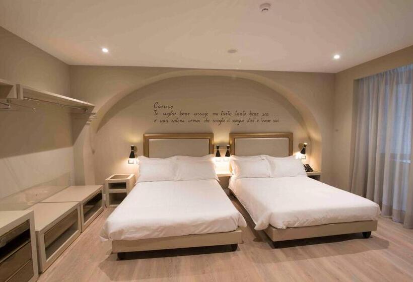 سوئیت با وان آب گرم, Caruso Place Boutique & Wellness Suites