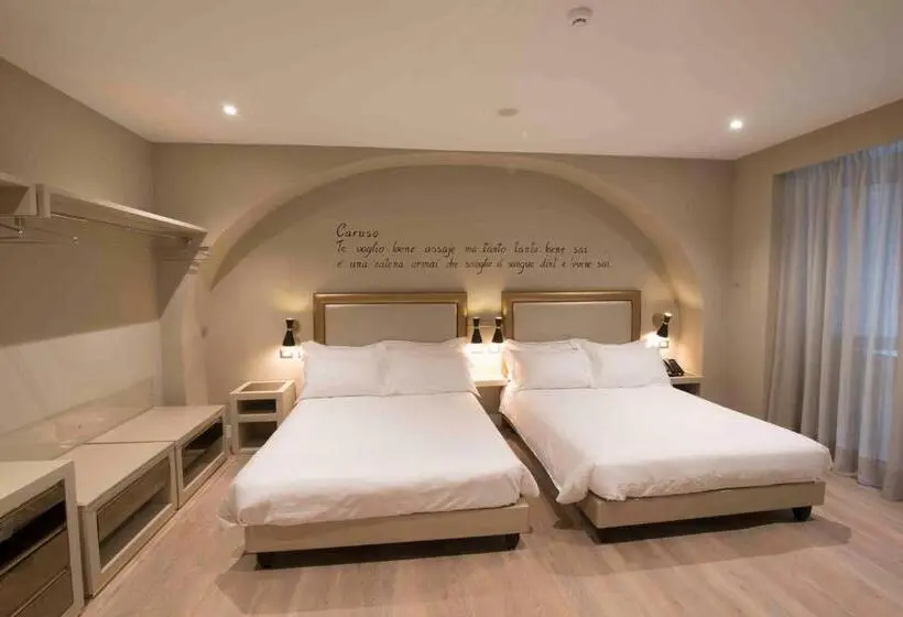 سوئیت با وان آب گرم, Caruso Place Boutique & Wellness Suites