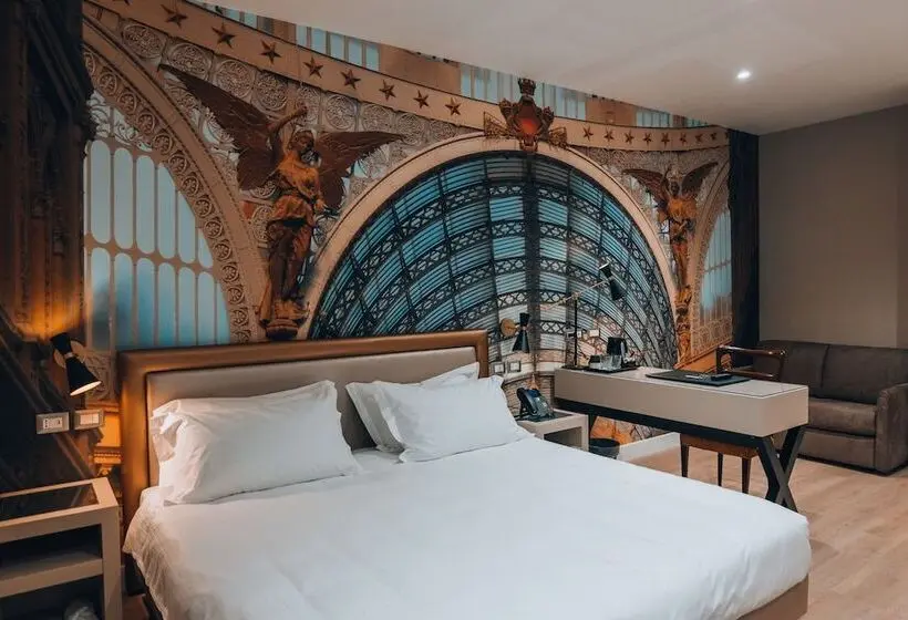سوئیت با بالکن, Caruso Place Boutique & Wellness Suites