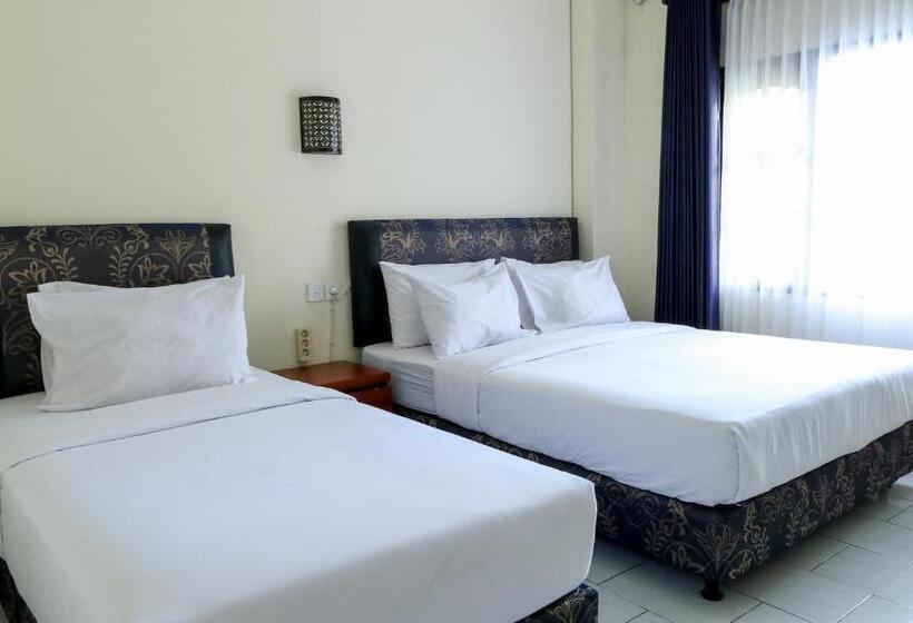 スーペリアファミリールーム, City Garden Bali Dwipa Hotel, Kuta