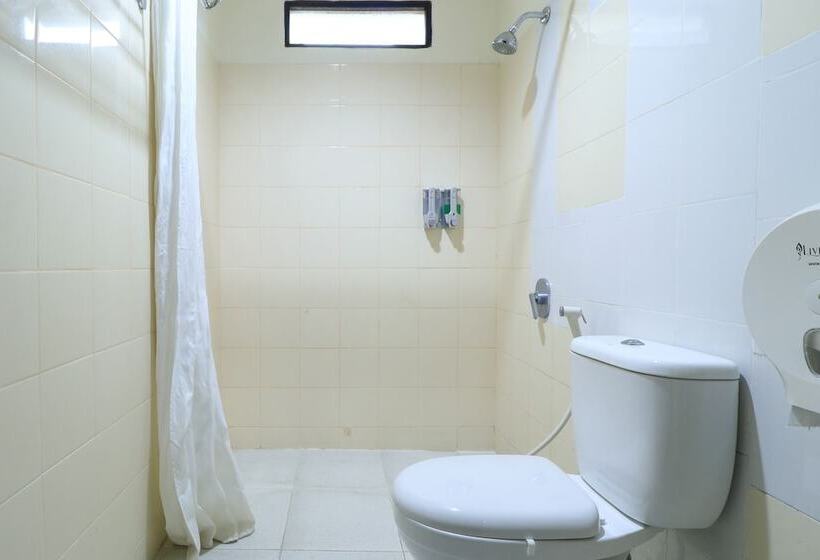 Номер Deluxe, City Garden Bali Dwipa Hotel, Kuta