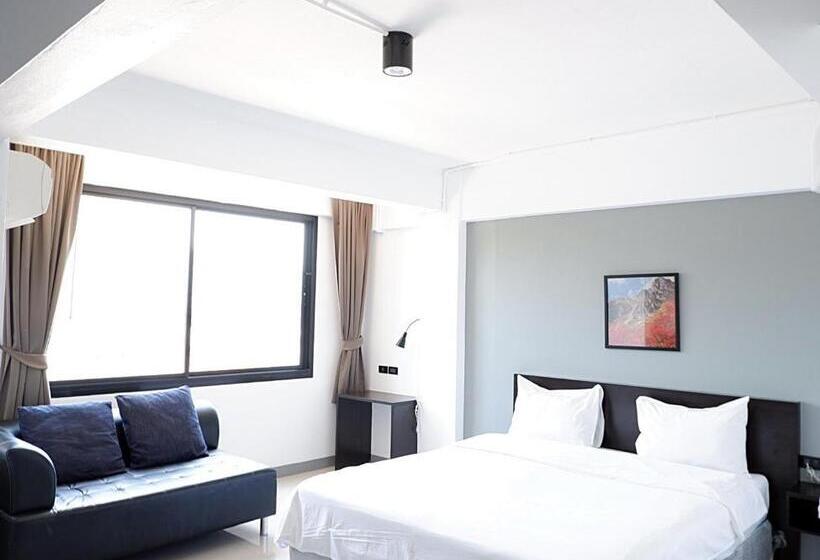 디럭스 룸, Izen Budget Hotel & Residence