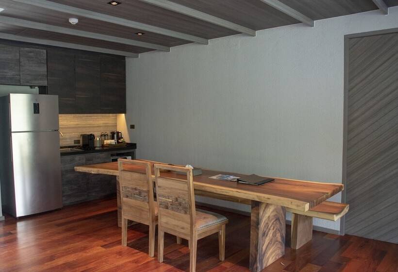 Вилла 3 Спальни с Бассейном, Kalima Resort And Villas Khao Lak