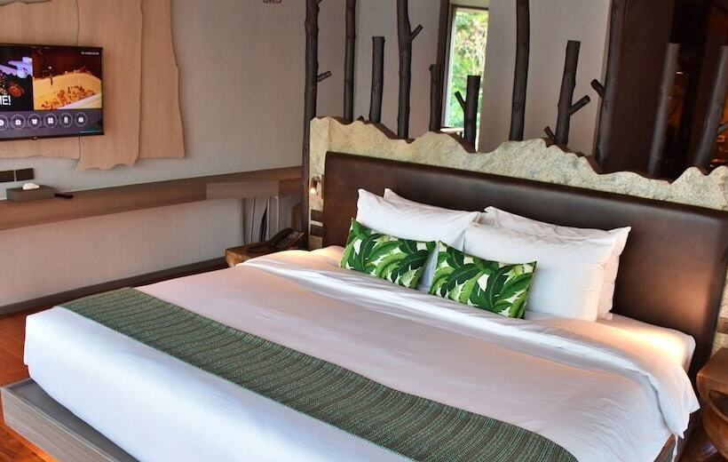 Вилла 3 Спальни с Бассейном, Kalima Resort And Villas Khao Lak
