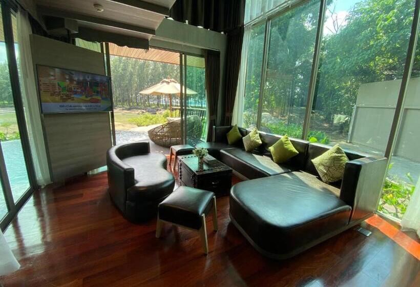 Вилла 3 Спальни с Бассейном, Kalima Resort And Villas Khao Lak