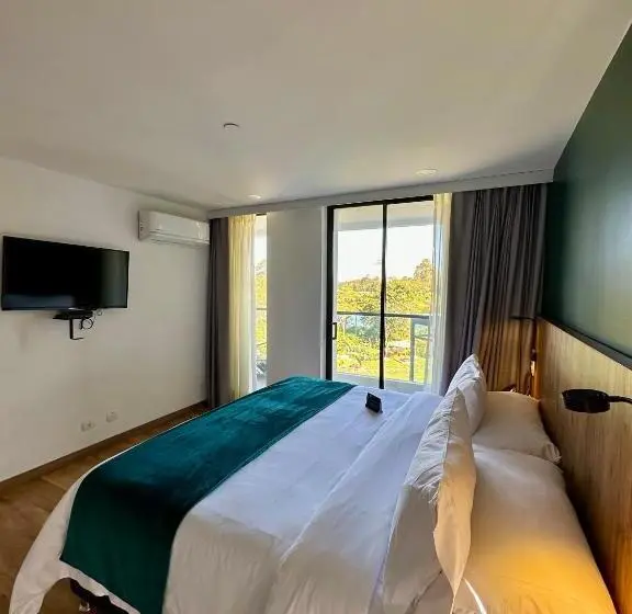 Suite with lake view, Lagoon