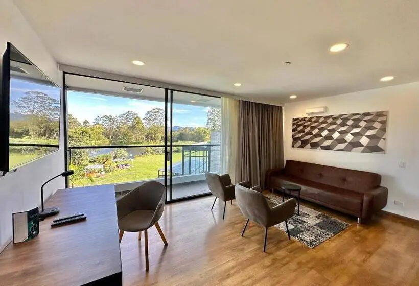 Suite with lake view, Lagoon