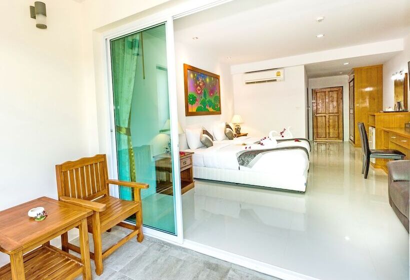 غرفة سوبيريور مطلة على حمام السباحة, Lamai Coconut Beach Resort