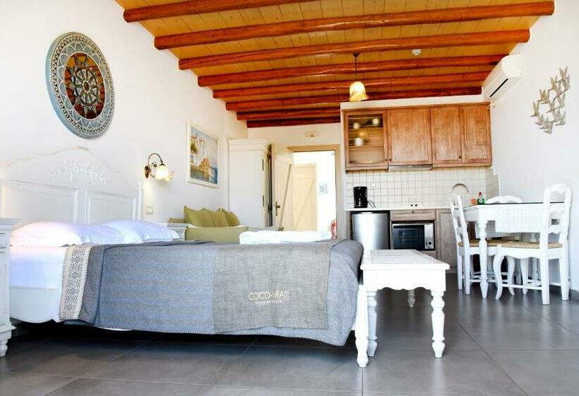 סטודיו דלוקס, Messaria