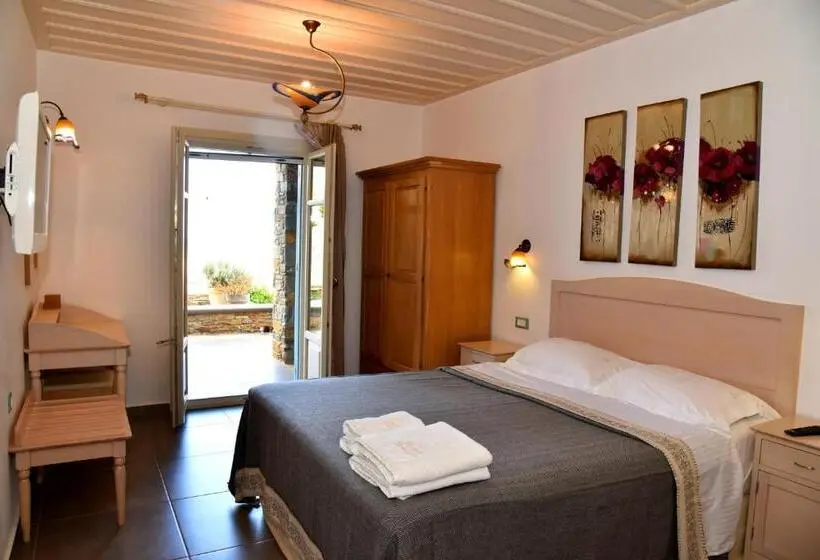 Chambre Standard avec Balcon, Messaria