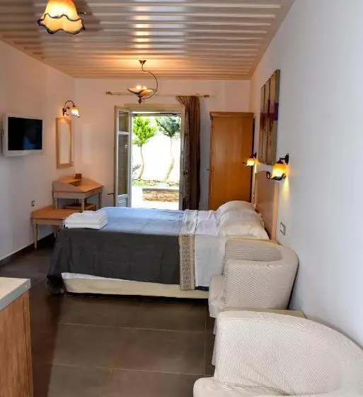 Chambre Standard avec Balcon, Messaria