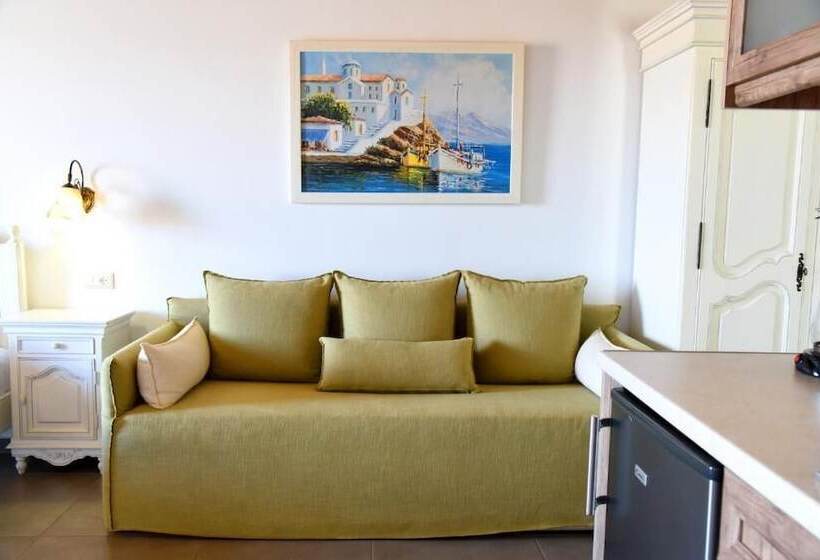 סטודיו דלוקס, Messaria