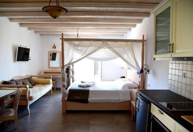 סטודיו דלוקס, Messaria