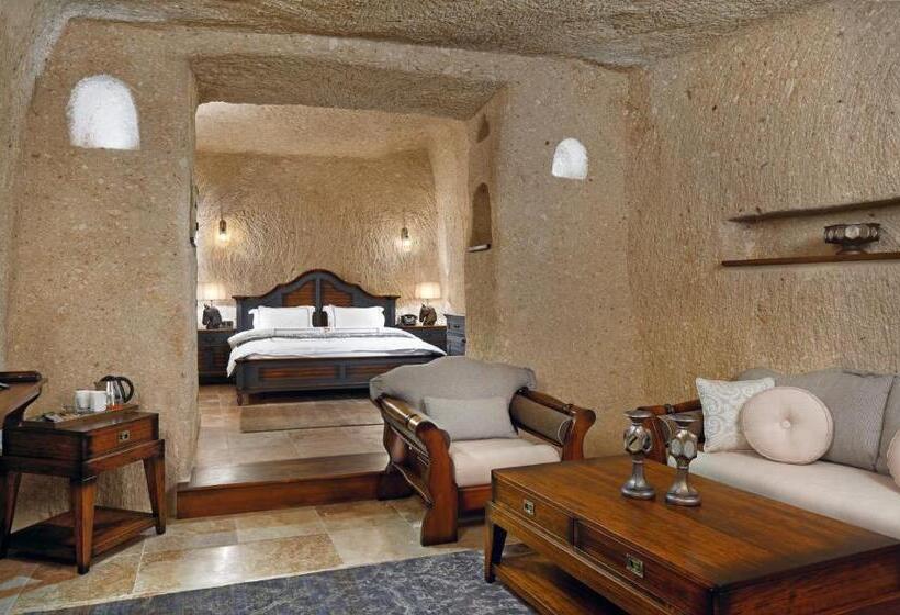 جناح, Seraphim Cave Suites & Spa
