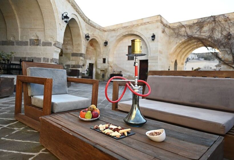 جناح سرير كينج, Seraphim Cave Suites & Spa