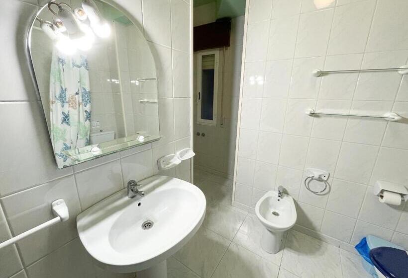 带1个卧室的豪华公寓, Apartamentos Revo Salinas 3000