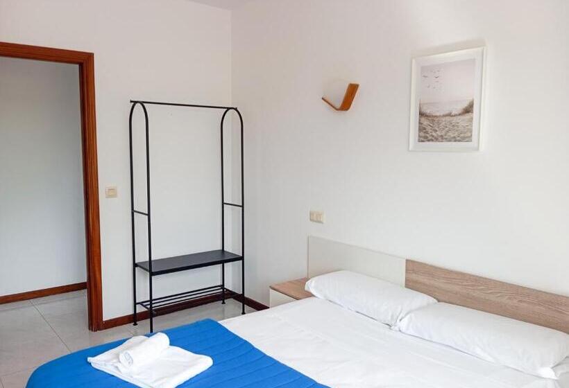 带2个卧室的高级公寓, Apartamentos Revo Salinas 3000