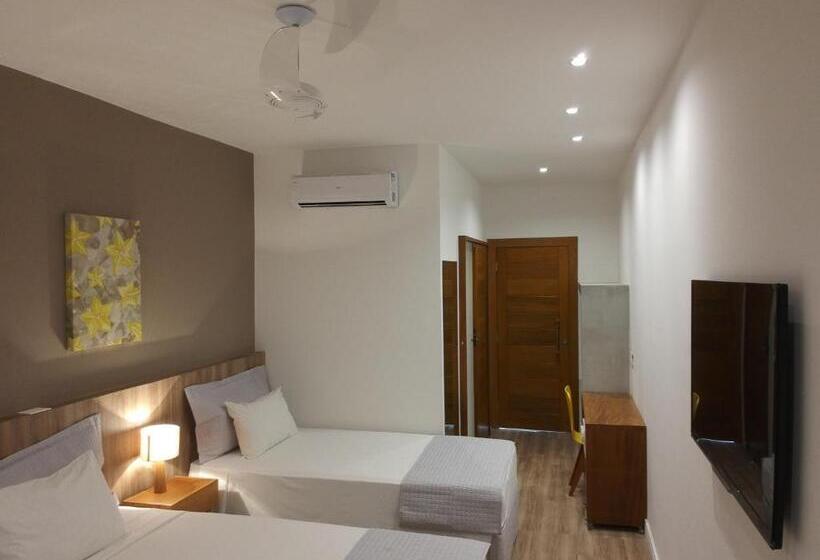 غرفة قياسية مطلّة علي البحر, Carambola