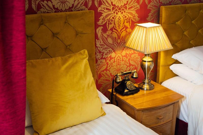 标准间, Elm Grove Country House