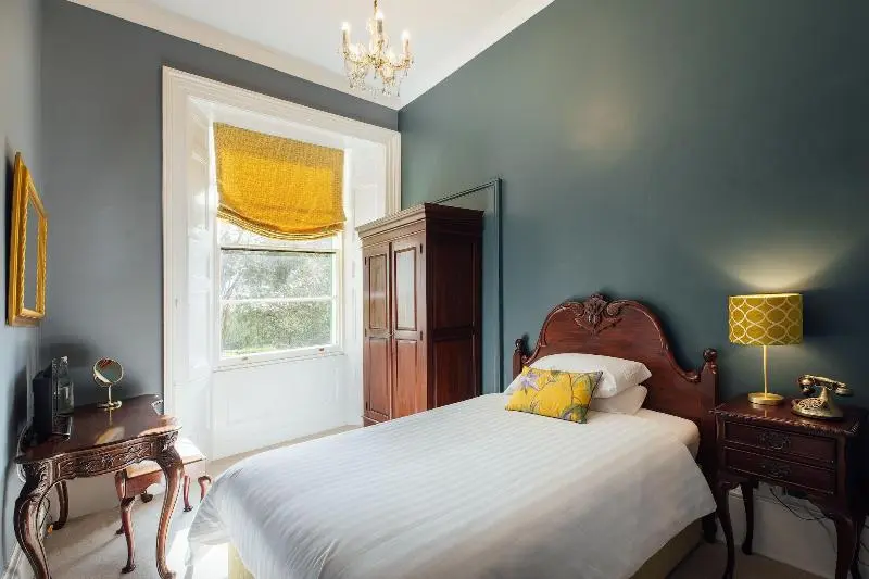 スタンダードシングルルーム, Elm Grove Country House