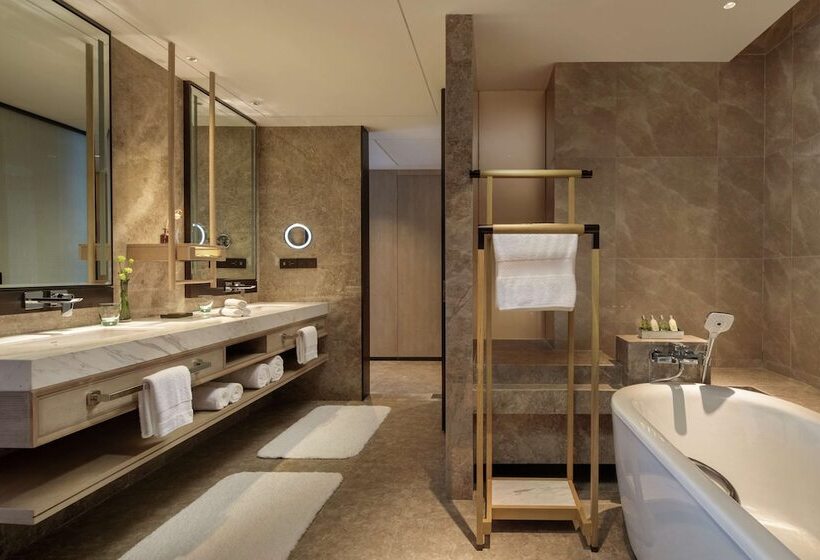 סוויטה אקזקיוטיב, Hilton Chengdu Chenghua