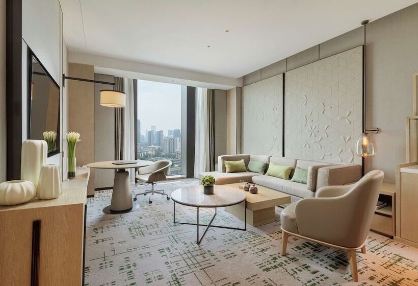 סוויטה אקזקיוטיב, Hilton Chengdu Chenghua