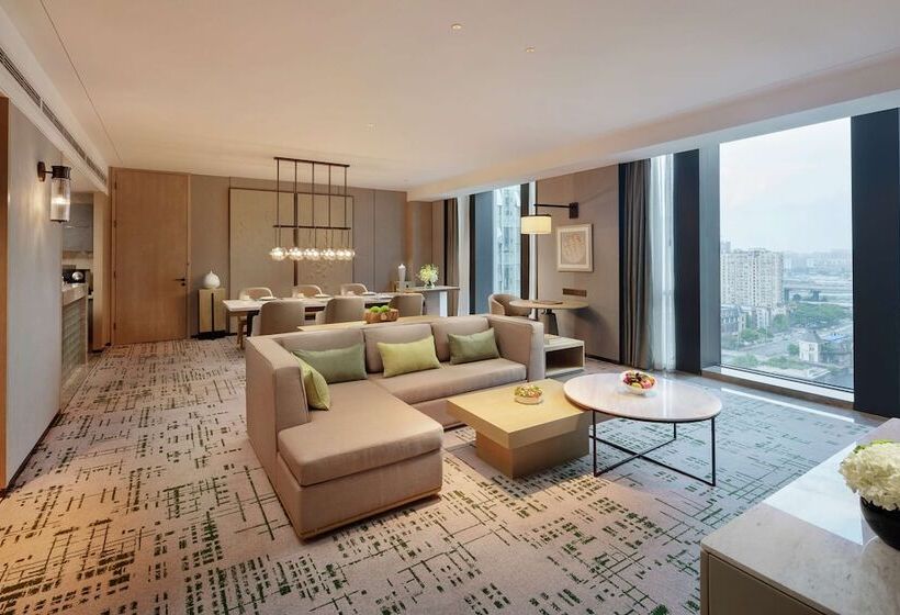 סוויטה, Hilton Chengdu Chenghua