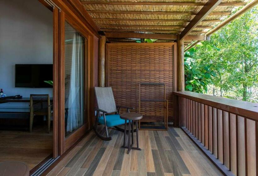 带阳台套房, Kuara