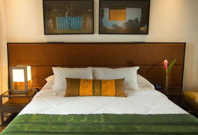 جناح ديلوكس, Kuara