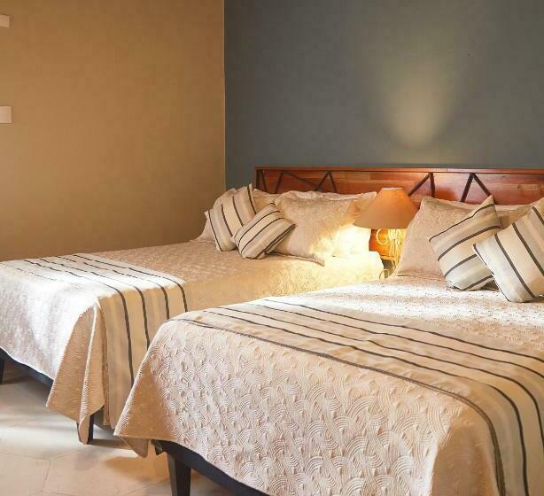 اتاق استاندارد با بالکن, Plaza Copan