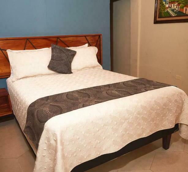 اتاق کلاسیک یک تخته, Plaza Copan