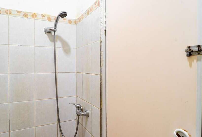 标准间, Reddoorz @ Kebon Kacang